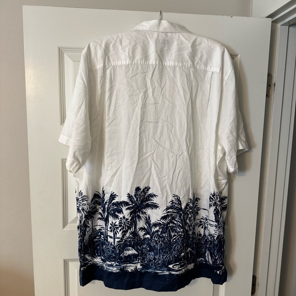 TOMMY BAHAMA - Picture 5 of 7